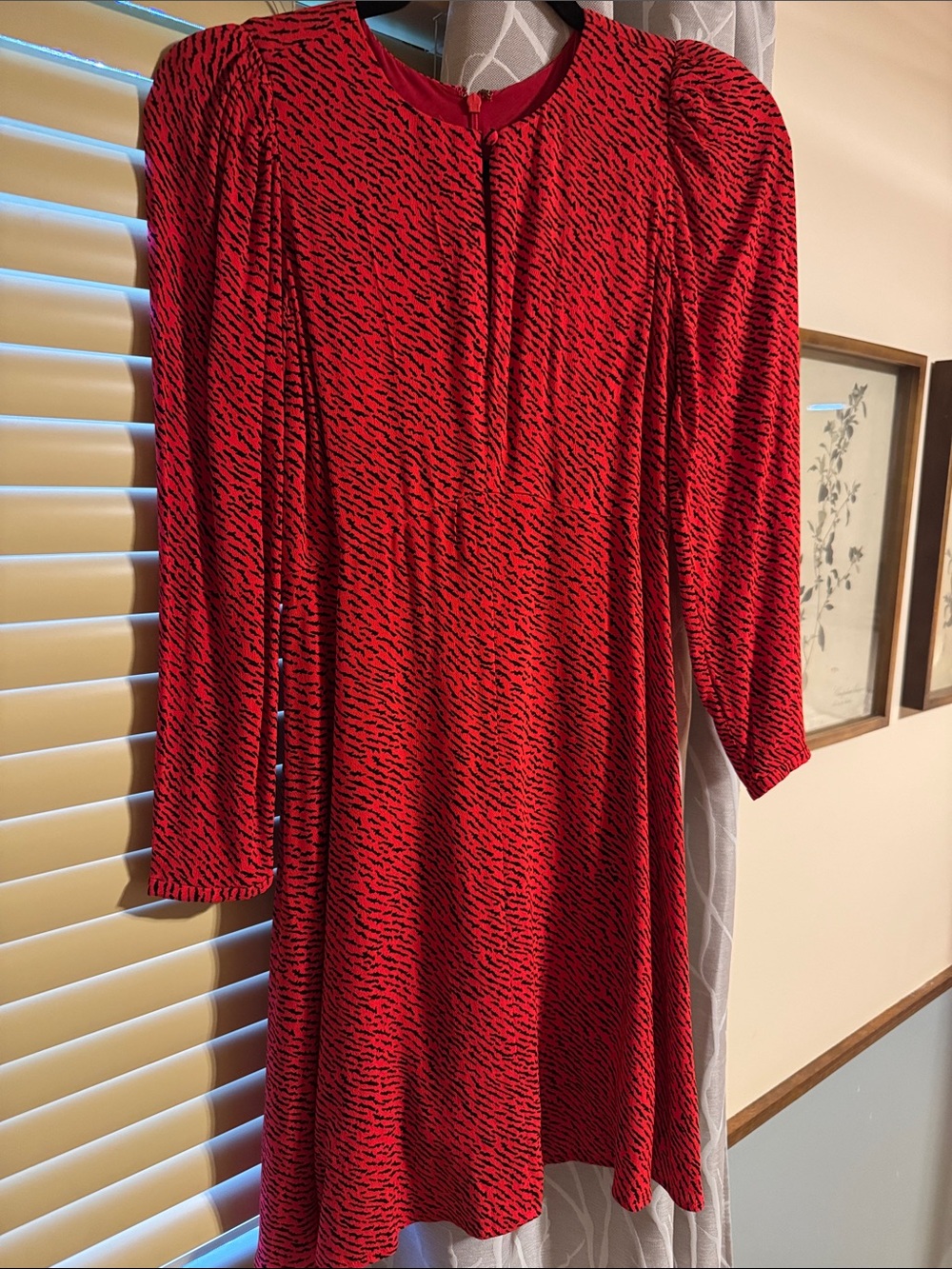 Banana Republic Red and Black Patterned Puffed Long-Sleeve Dress